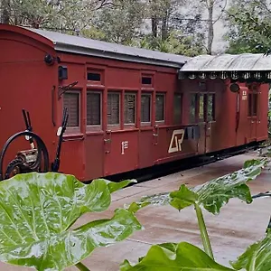  Guest house Mt Nebo Railway Carriage And